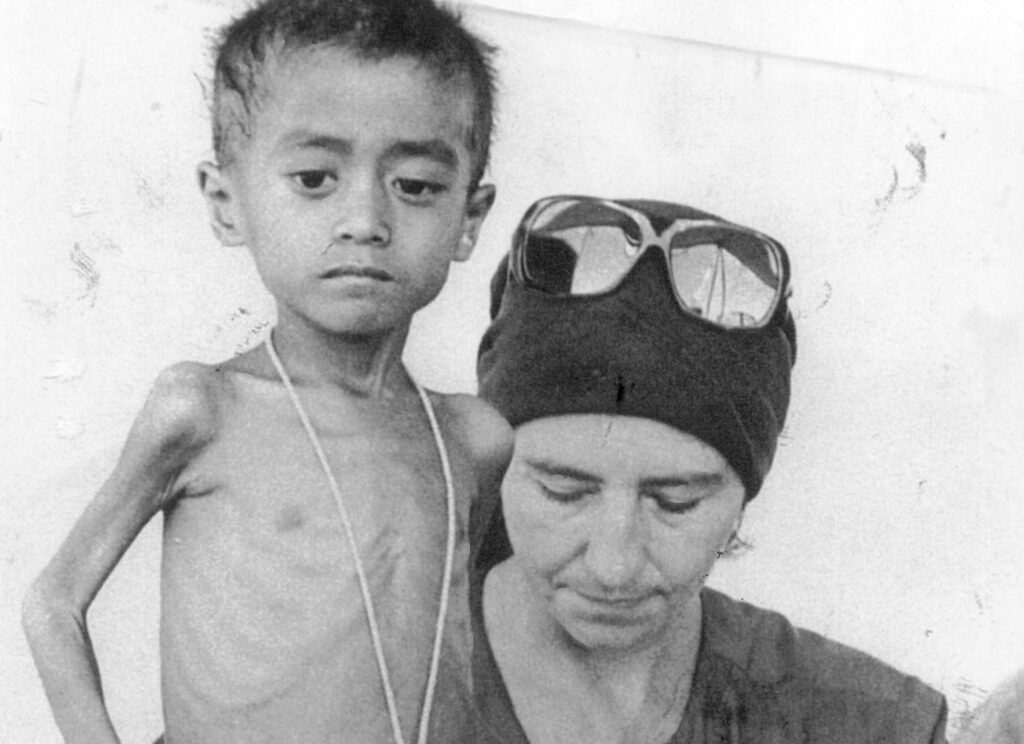 anne-watts-cambodian-boy